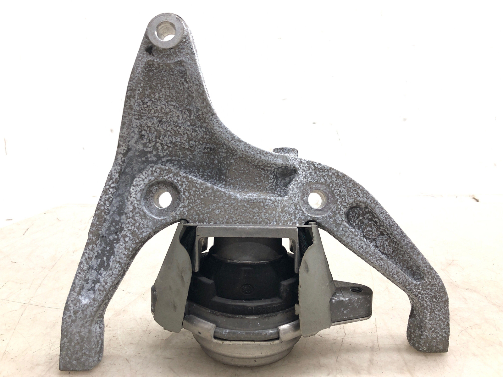 2006-2012 BENTLEY CONTINENTAL FRONT LEFT & RIGHT TRANSMISSION MOUNT 3W0399113A