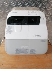 Epson EB-475Wi WXGA HDMI VGA Ultra Short Throw Projector H453B Lamp Hours 62h