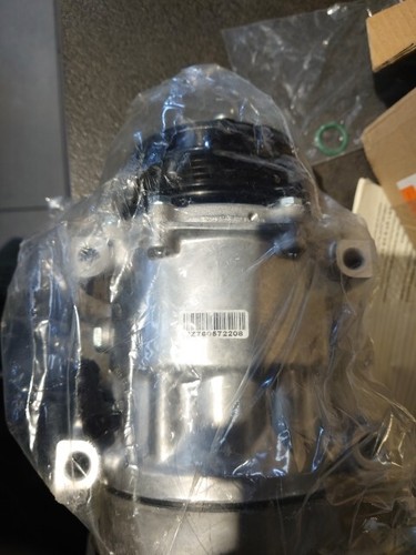 HELLA Kompressor Klimaanlage 8FK 351 334-751 - Picture 4 of 6