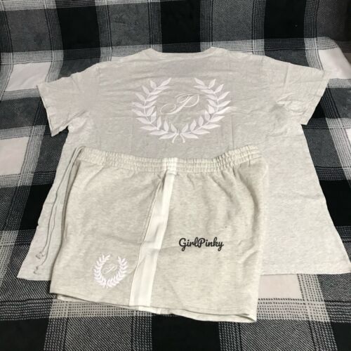 VICTORIAS SECRET PINK SET IVY FLEECE RELAXED SHORTS + LOGO TEE IN GREY - Picture 2 of 8