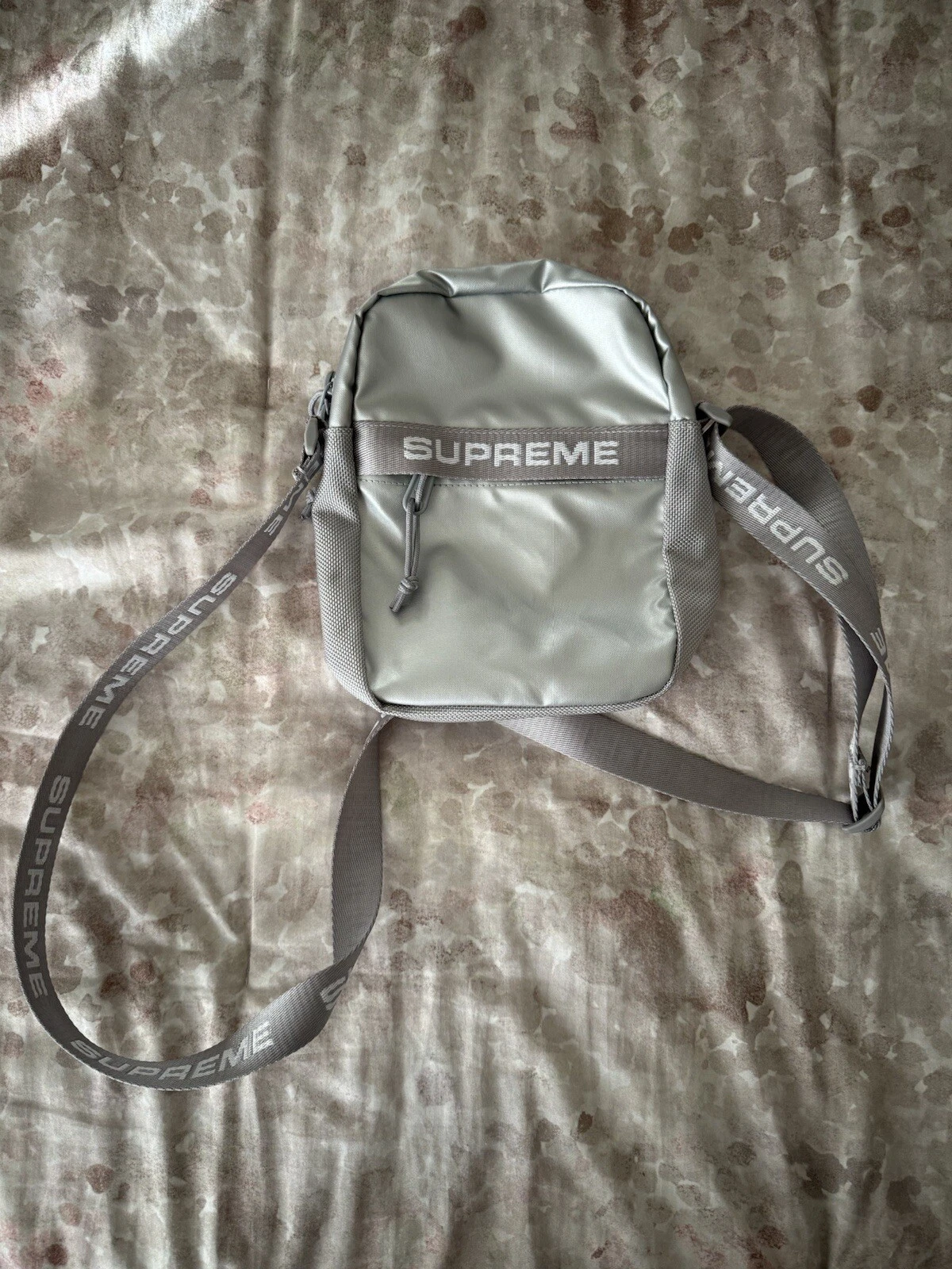 Sac Supreme épaule argent FW22
