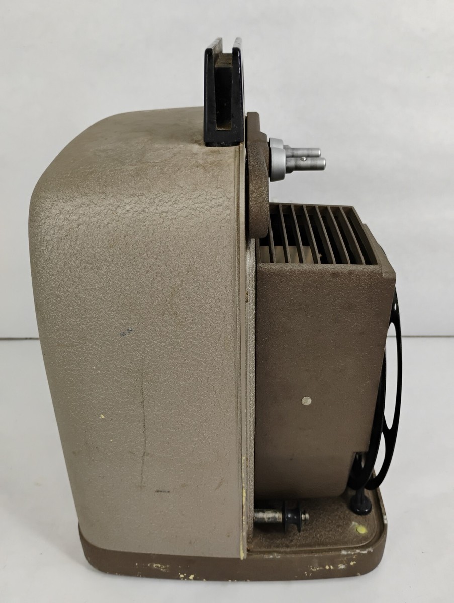 Vintage Keystone Regal K109 8mm Movie Projector W/Case Un-tested