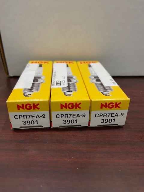 NGK CPR7EA-9  SPARK PLUG  NGK#3901   BRAND NEW IN BOX