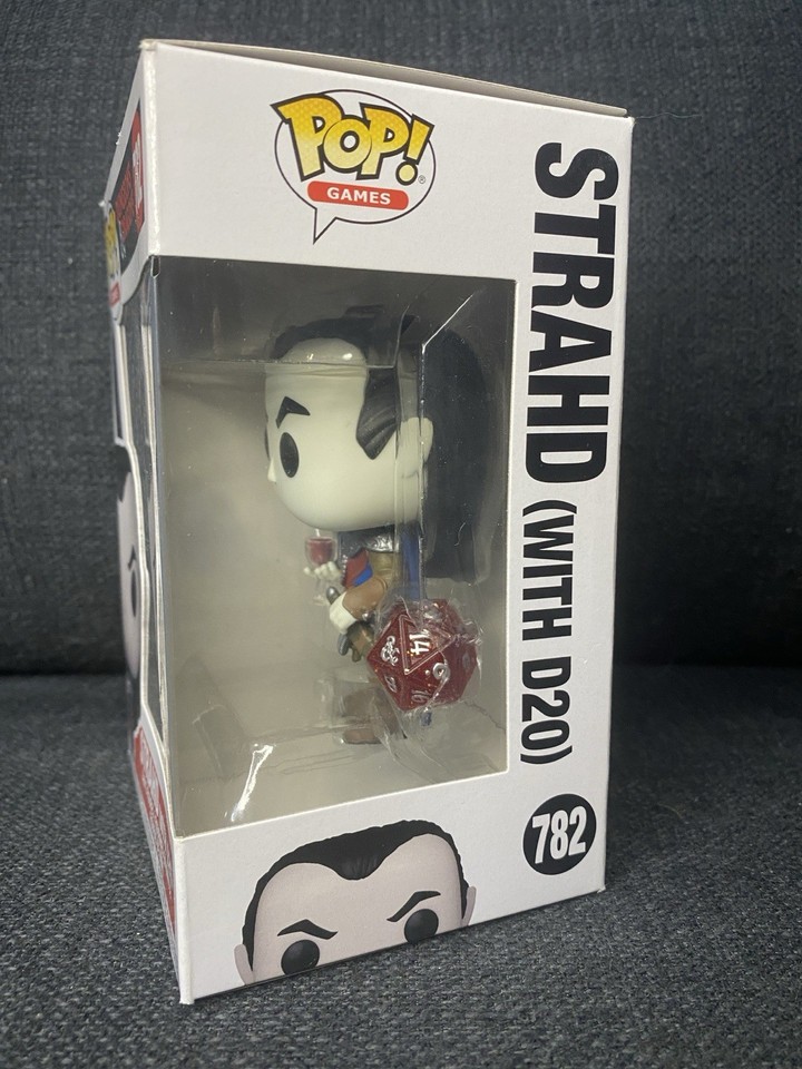 Funko Pop! D&D #782 – Strahd Metálico Con Dado D20, Edición Exclusiva 2021 Para Coleccionistas