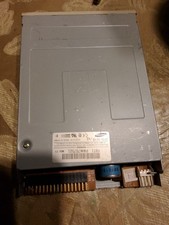 Samsung / HP 3.5 inch Floppy Disk Drive SFD-321B 3.5" Internal Desktop 1.44 MB