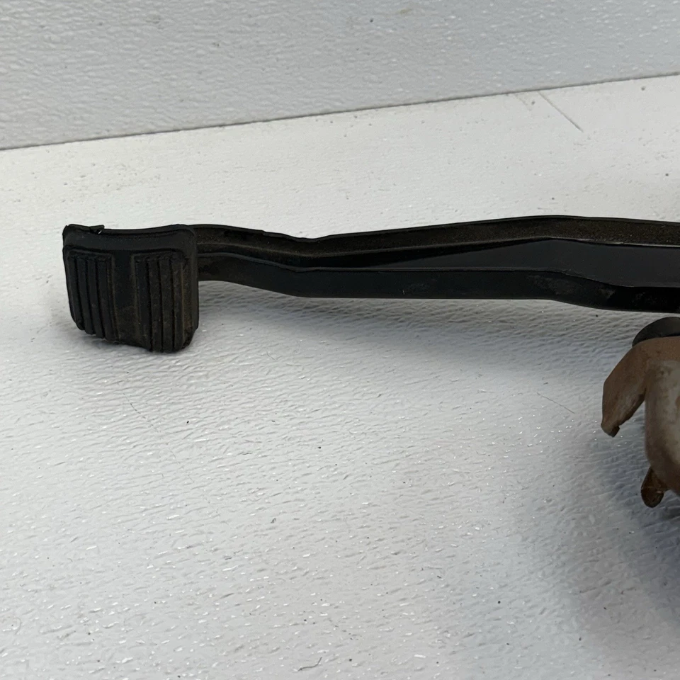 1988 - 1994 雪佛兰索罗德 GMC 紧急制动停车踏板组件 原始设备制造商 — 第 4/4 张图片