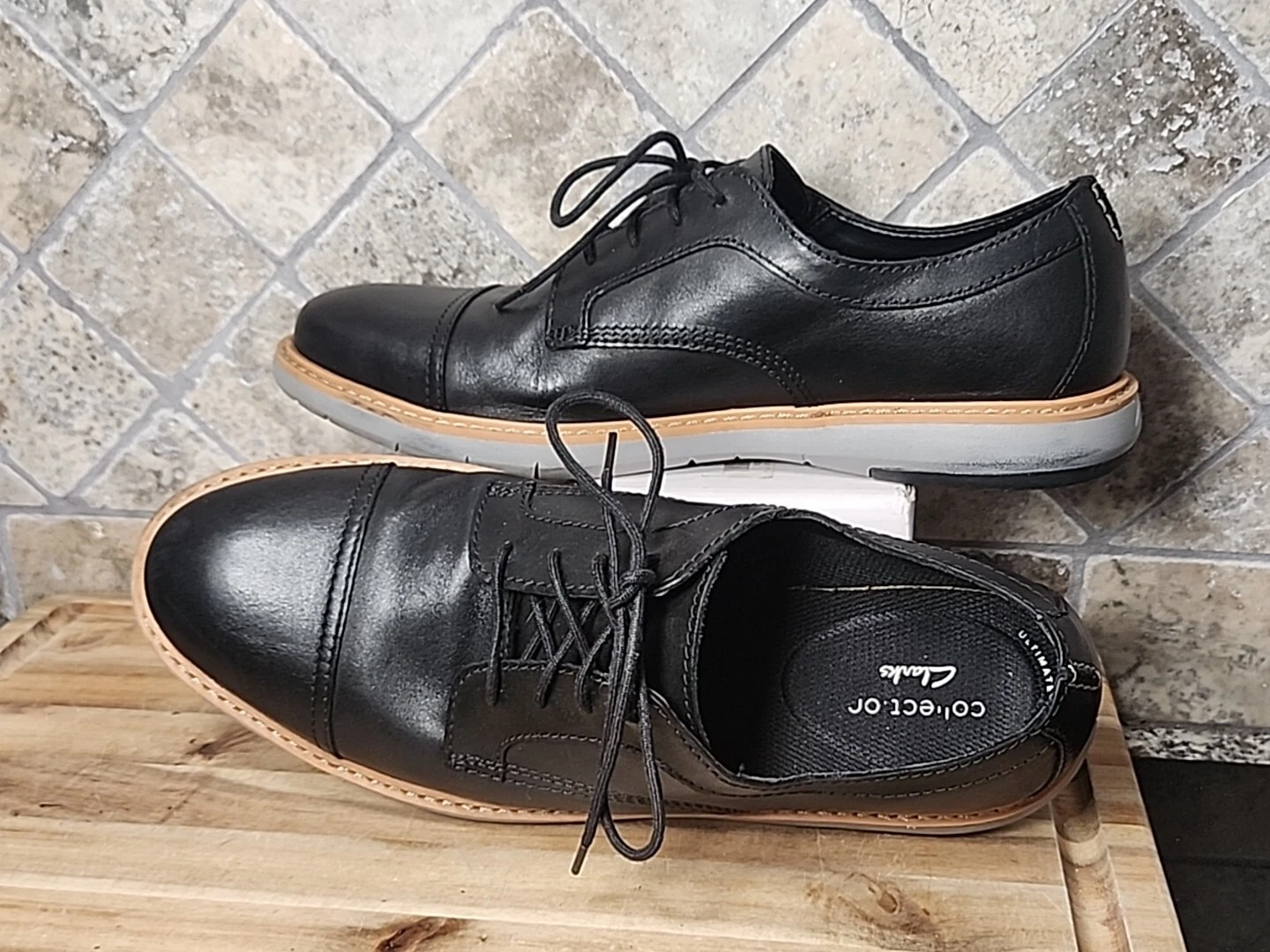 Scarpa elegante leggera Clarks uomo nera con cappuccio drappeggio pelle Oxford taglia 10 M $90
