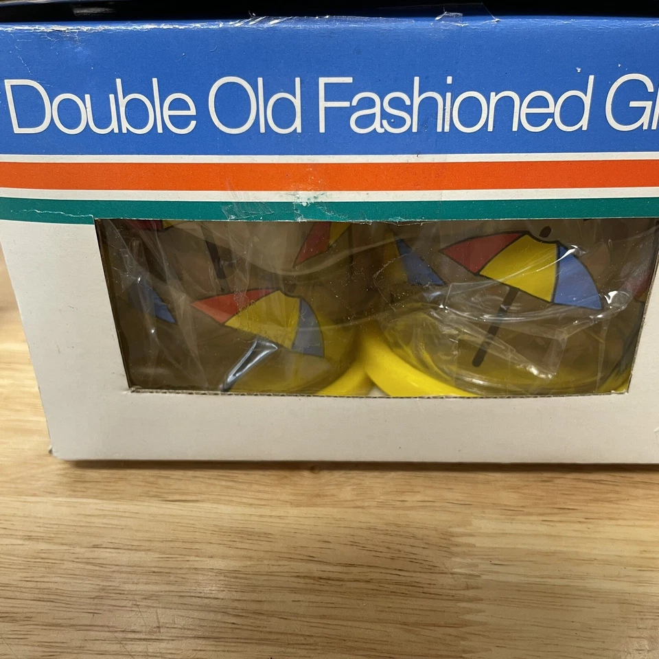 Cabana Club Tray & 2 Sets of 4 Acrylic Cooler Glasses 14 oz Umbrellas READ SEE - Image 2 of 4