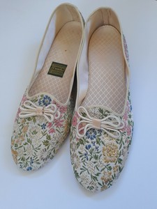 daniel green slippers narrow