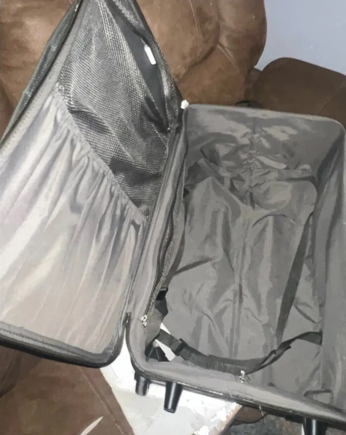 Maleta de viaje con ruedas rodantes Ricardo Beverly Hills Omega Plus Foto 3 de 4