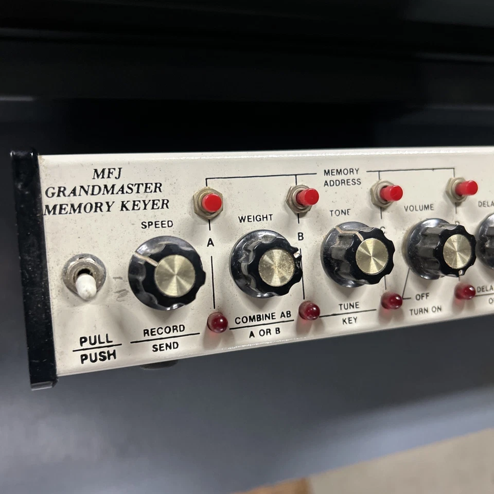 USED  MFJ -484 Grandmaster Memory Keyer Ham Radio CW Morse Code - DX Contesting - Image 2 of 4