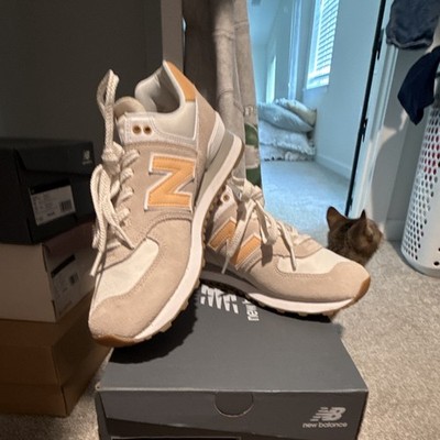 New Balance 574 Beige/White/Tan Low Top Lace-Up Women s Athletic Sneakers NIB