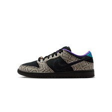Size 13 Nike SB Dunk Low Pro Deshawn Jordan I...