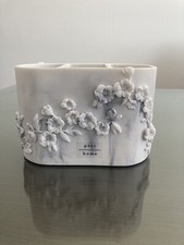 Bathroom Toothbrush Holder Three Slots White/ Grey Flowers
