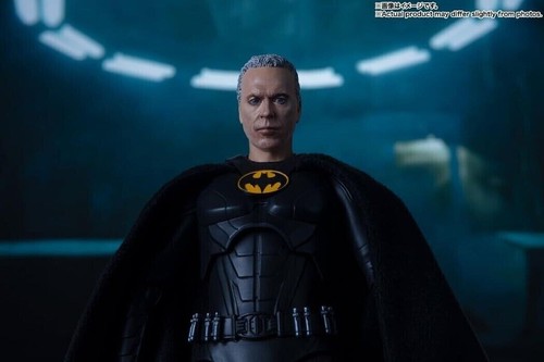 S.H.Figuarts Batman The Flash Set of 2 Bandai 6in Action Figure DC Comic - Picture 8 of 17
