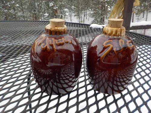 Vtg Hull Oven Proof Salt & Pepper Pottery Shakers Brown USA With Corks