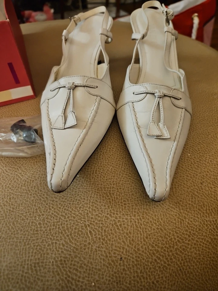 Mujer Vaneli Blanco Becerro Emylee Talla 9S Tacones Bajos Con Caja Original Foto 2 de 4