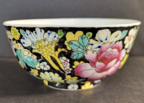 Famille Noir Chinese Soup, Rice, Tea Bowl 4" Black Floral Excellent VTG - Picture 2 of 6