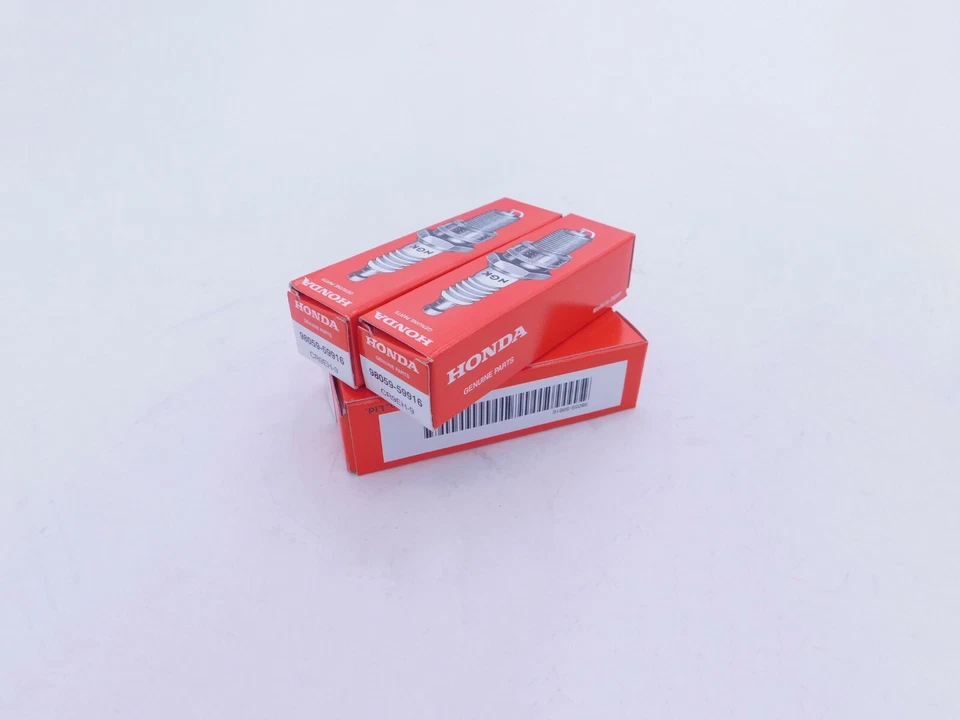 Juego de 4 bujías originales Honda NGK CR9EH-9 ST CBR CB ST XR OEM Foto 4 de 4