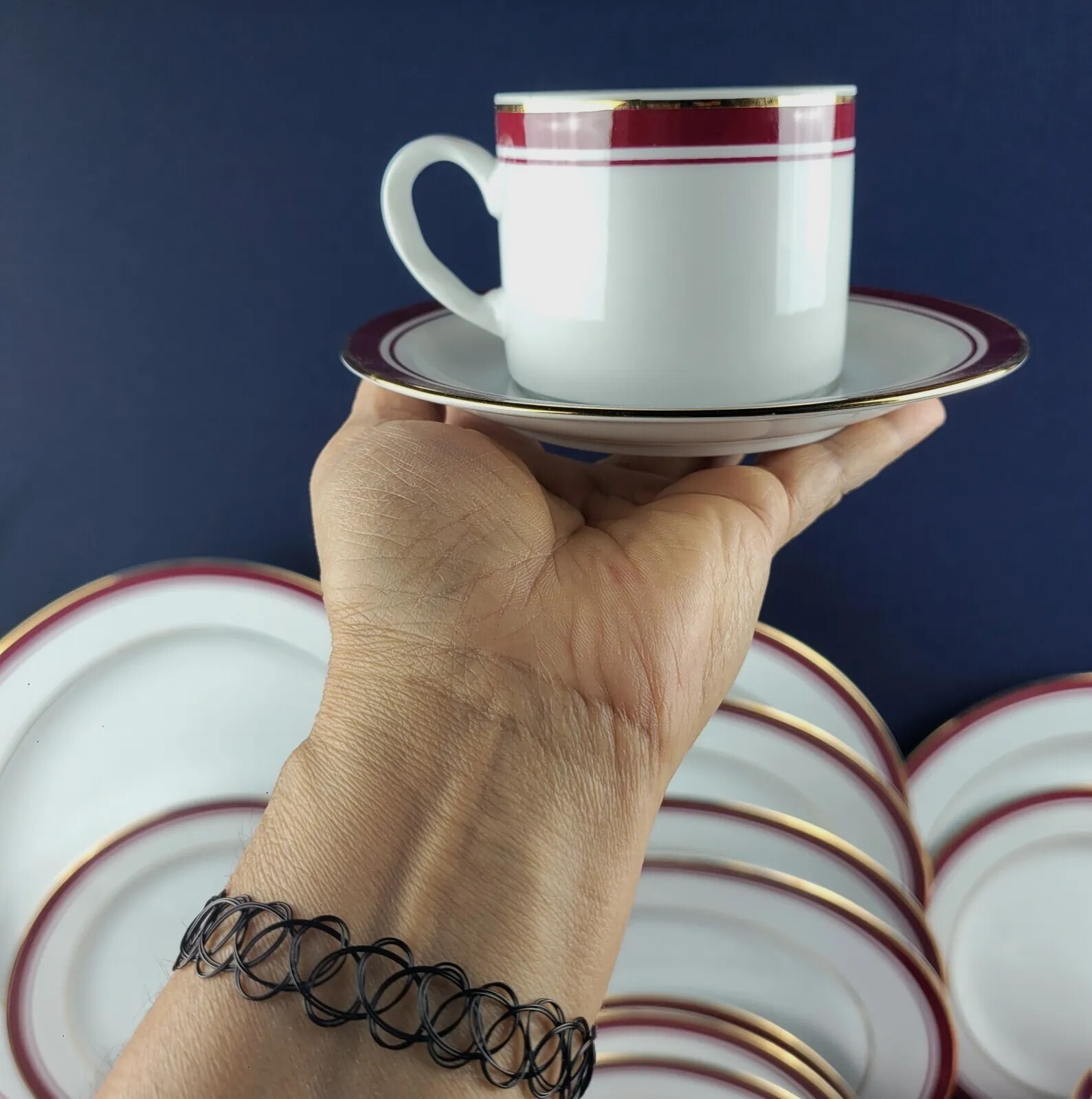 "Classics Burgundy" by Philip Kingsley - Service for 8 & Hostess Pieces - 36 pcs