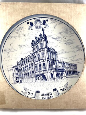 Vintage Delft Blauw Chemkefa Wall Plate Arnhem Original box and Certificate