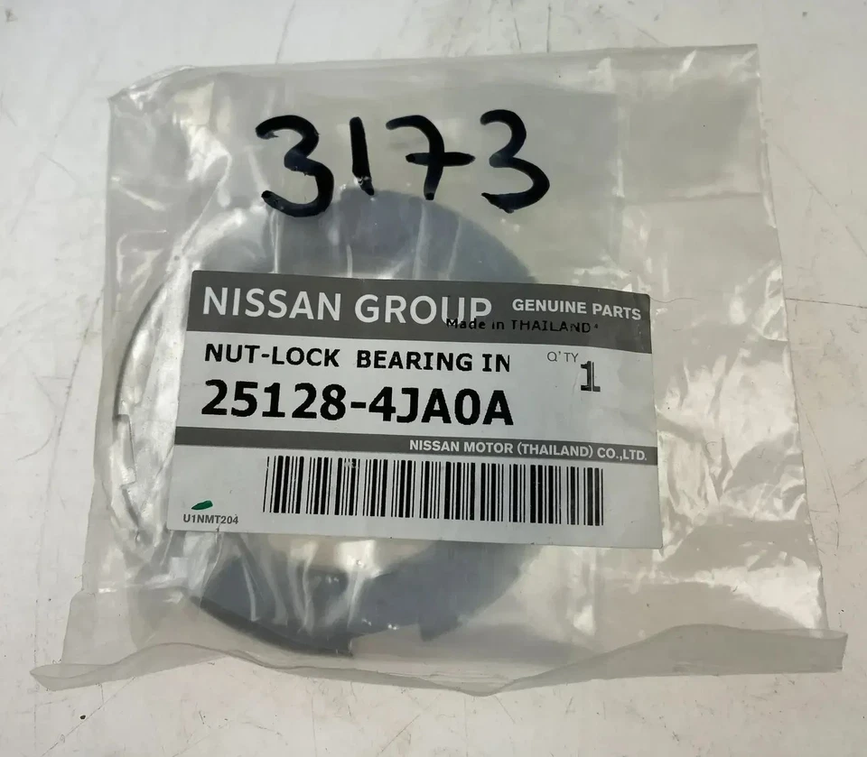 Original Nissan wheel hub 251284JA0A Rear Navara D23 - Image 2 of 3