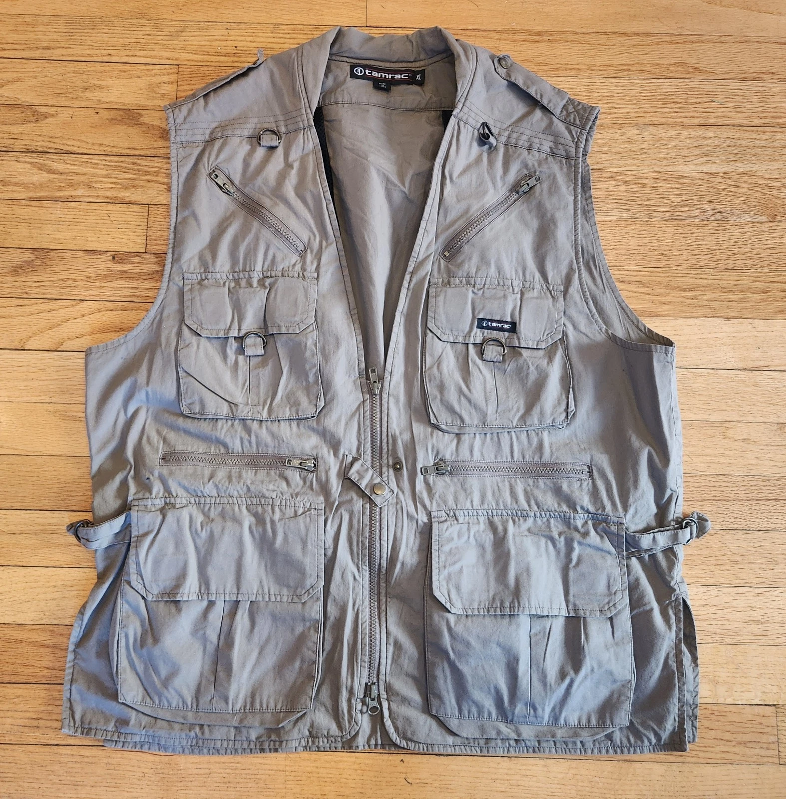 Tamrac Photographer/ Fishing Vest. XL