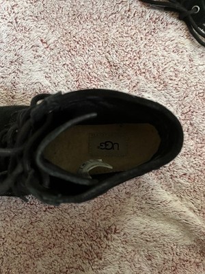 UGG Men display picture 1