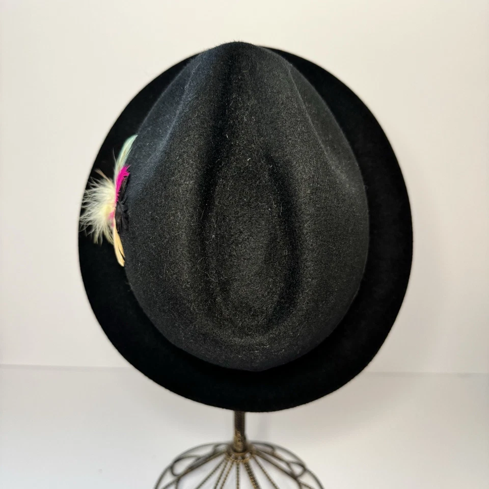 Vintage COLFELTROS MALIANO Felt Fedora, Italy Made, Size 55 w/ Feather Accent - Image 3 of 4