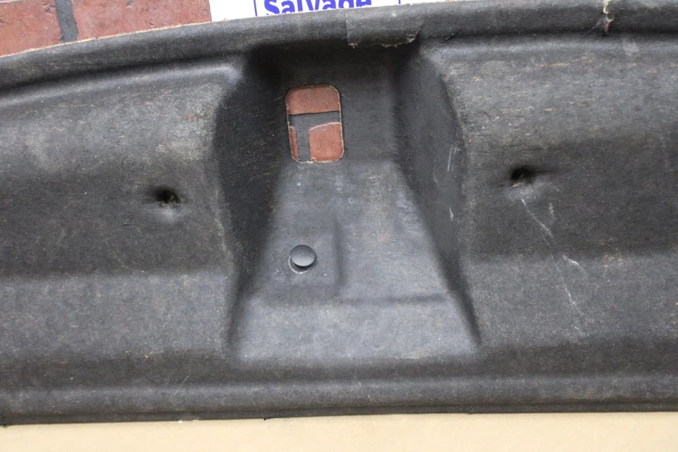 Capa isolante painel silenciador prateleira traseira Dodge Challenger SRT8 2008-2014 - Imagem 3 de 4