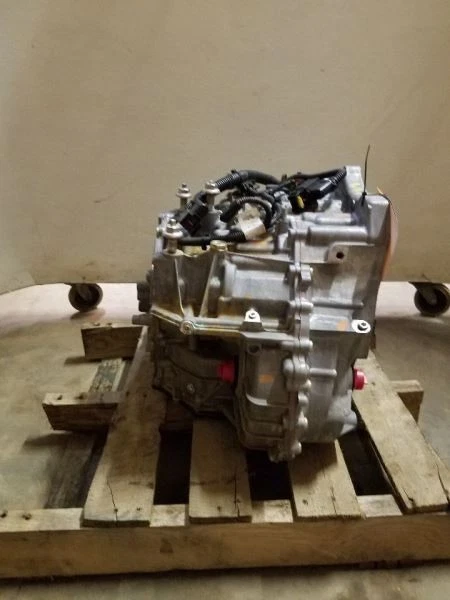 Motor de transmisión automática 1,5 L sedán P5 para Toyota Yaris 16-19 OEM Foto 4 de 4