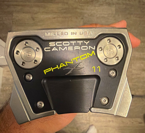 Scotty Cameron Phantom X 11 RH Putter Black/Silver #11 35 inch length.