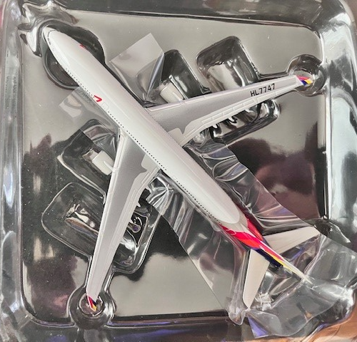 Herpa 1:500 Asiana Airlines - Airbus A330-300 HL7747 MIB - Bild 3 von 6