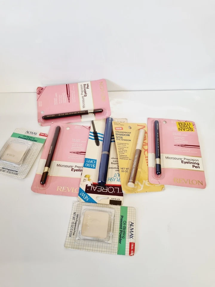 Job lot vintage eye lining pens - Image 2 of 4