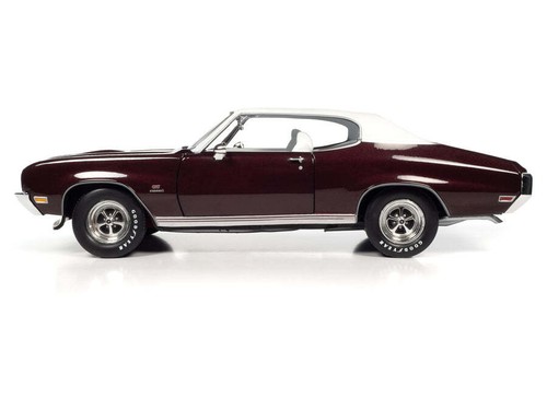 Auto World American Muscle 1:18 Scale 1970 Buick Stage 1 Hardtop (MCACN) AMM1296 - Picture 7 of 12