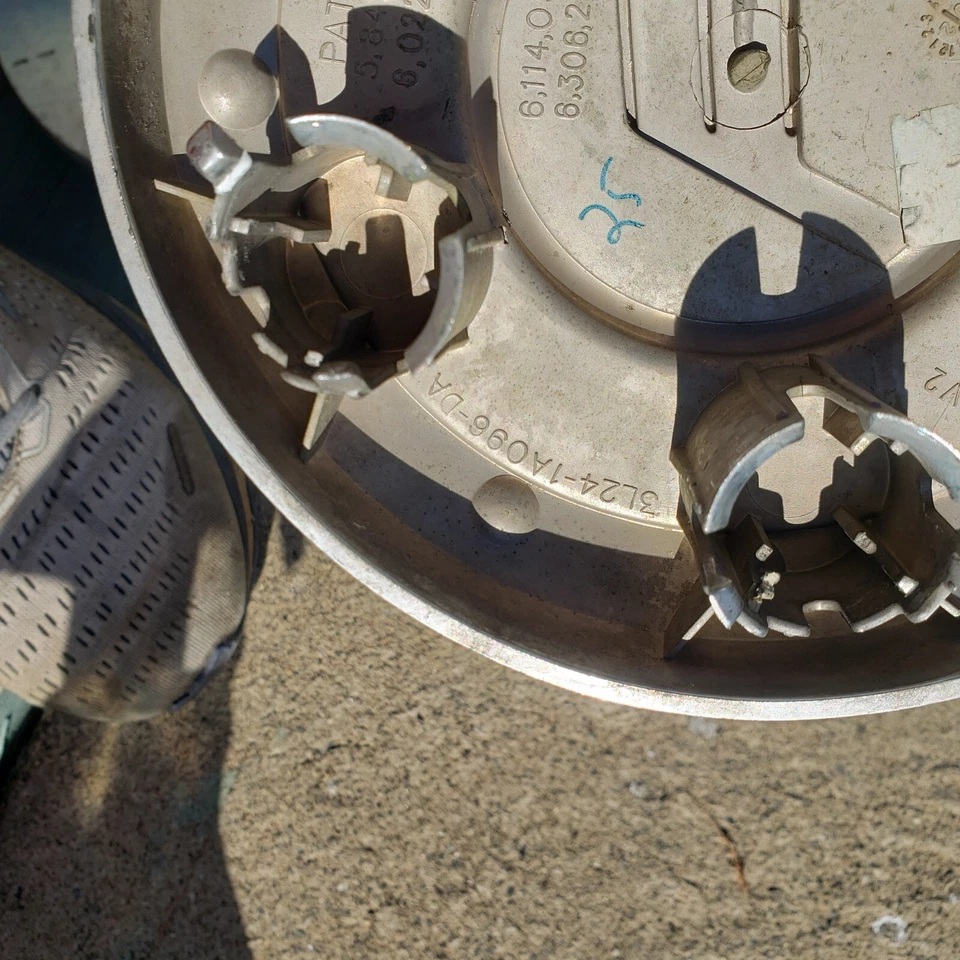 1 tapacubos Mercury Mountaineer 02 03 04 05 06 07 3L24-1A096-DA! Foto 4 de 4