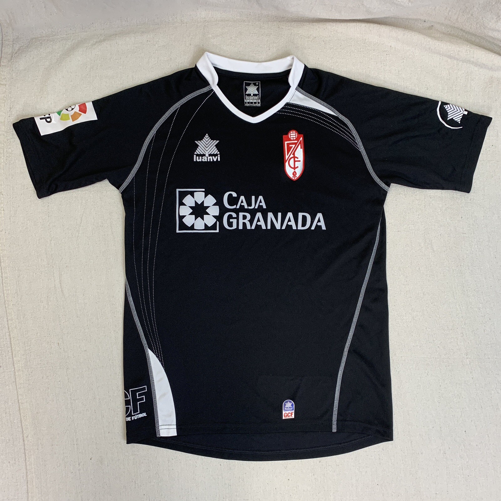 Foto 1 di 6
