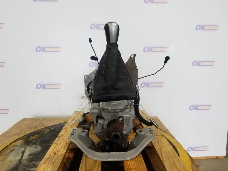 Manual Transmission PULLOUT 6 Speed 6.0L T56 LS2 2006 PONTIAC GTO 47K MILES - Imagem 4 de 4