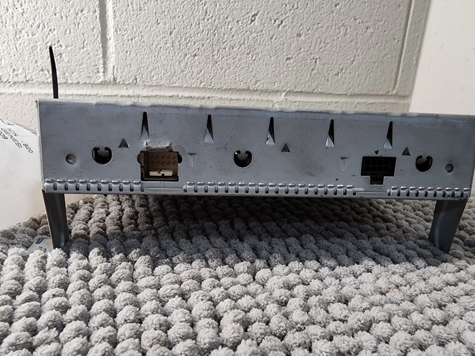 Hyundai Genesis 2009-2012 navegación radio pantalla pantalla GPS OEM 96563-3M000 Foto 3 de 4