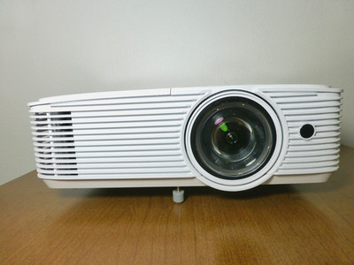 MINT 390 Hours Optoma EH412ST FULL HD 3D 4K  DLP Projector HDMI 4000 Lumens