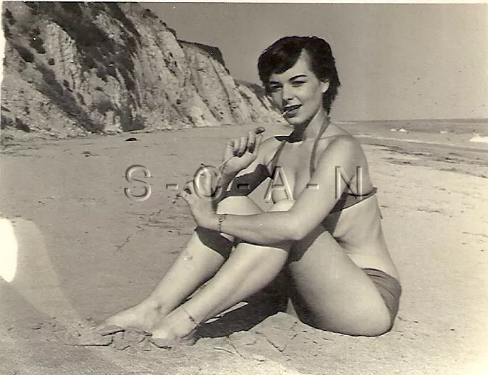 Vintage Amateur Nudist Beach Pics - Org Vintage Amateur Semi Nude 40s-60s RP- Bikini- Legs- Beach- Endowed  Brunette | eBay