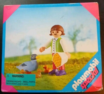Vintage 1998 Playmobil Special 4549 Girl Feeding Ducks And Ducklings - Complete