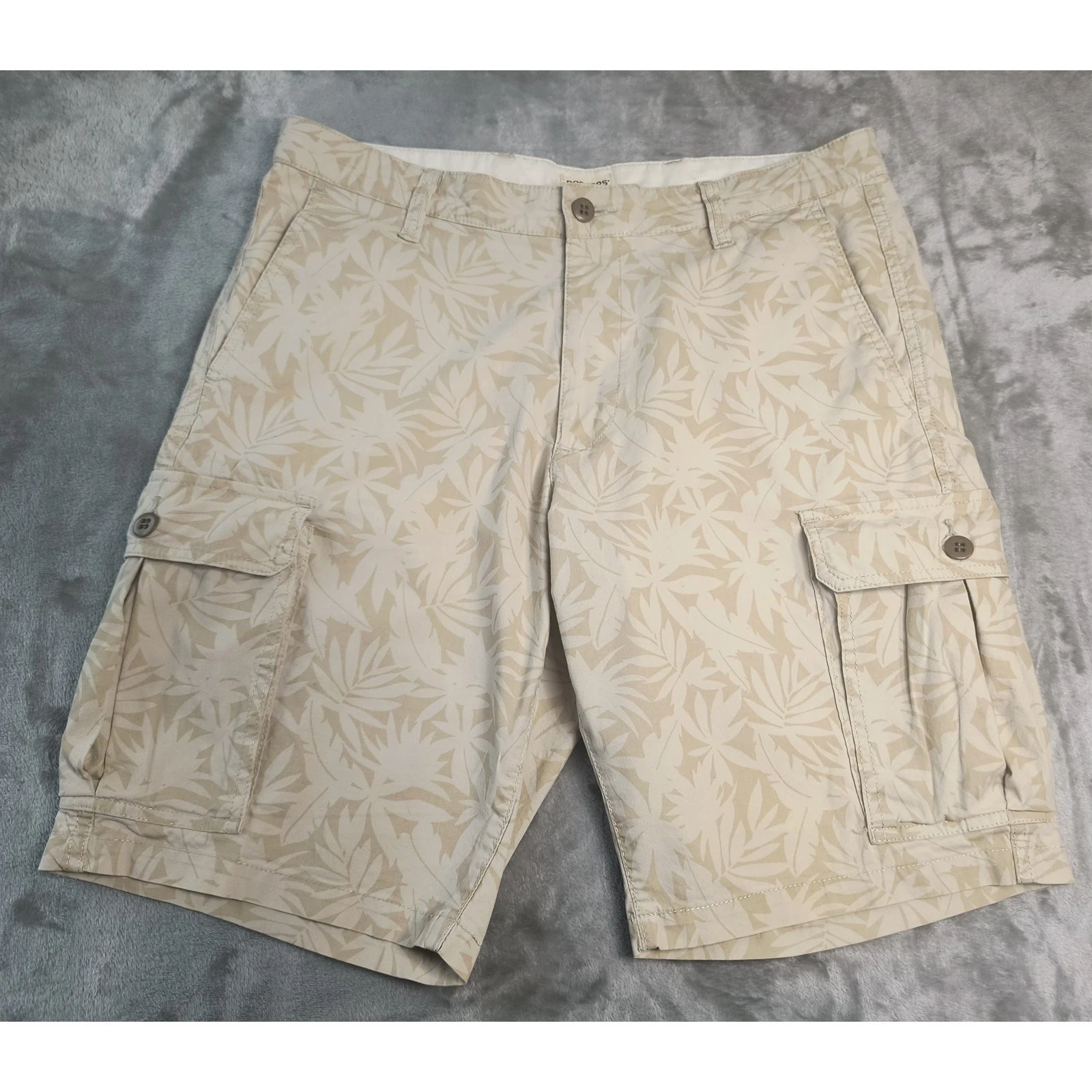 Mens Dockers Beige Palm Leaf Print Cargo Shorts - Size 34