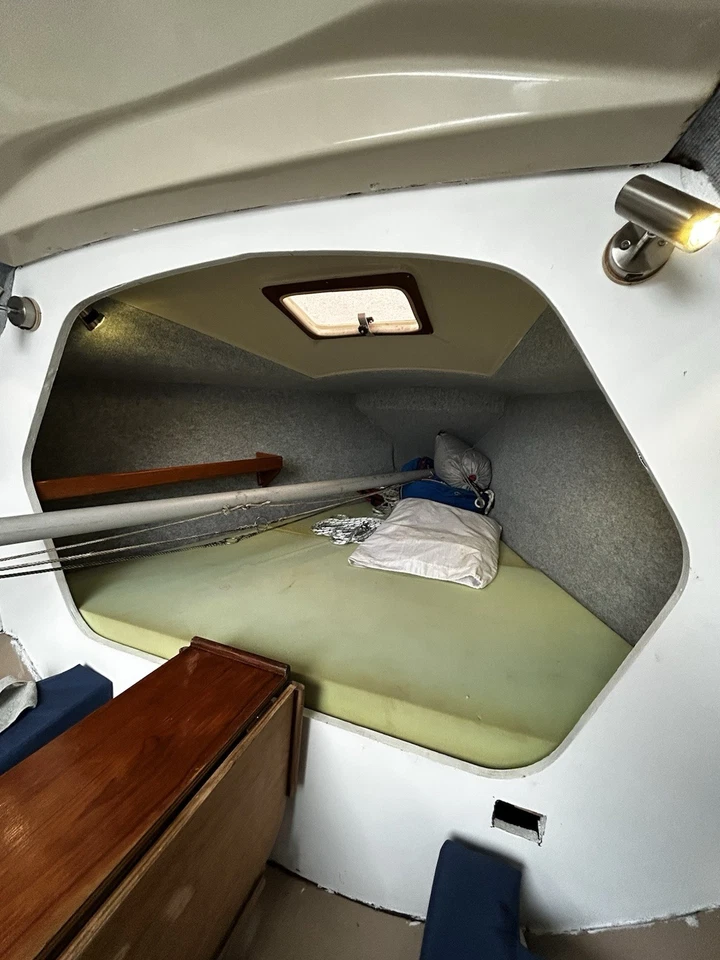 Beneteau First 24 Cruiser/racer  with Lifting Keel And Rudder In Falmouth - Image 4 of 4