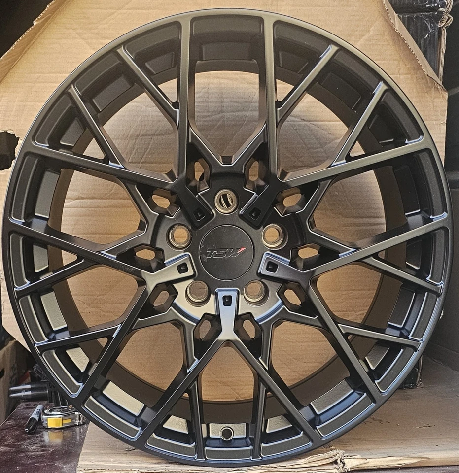 New 18x8.5 TSW Sebring Matte Black Wheel 5x114.3 ET40 Rim 1885SEB405114M76 5x4.5 - Image 4 of 4