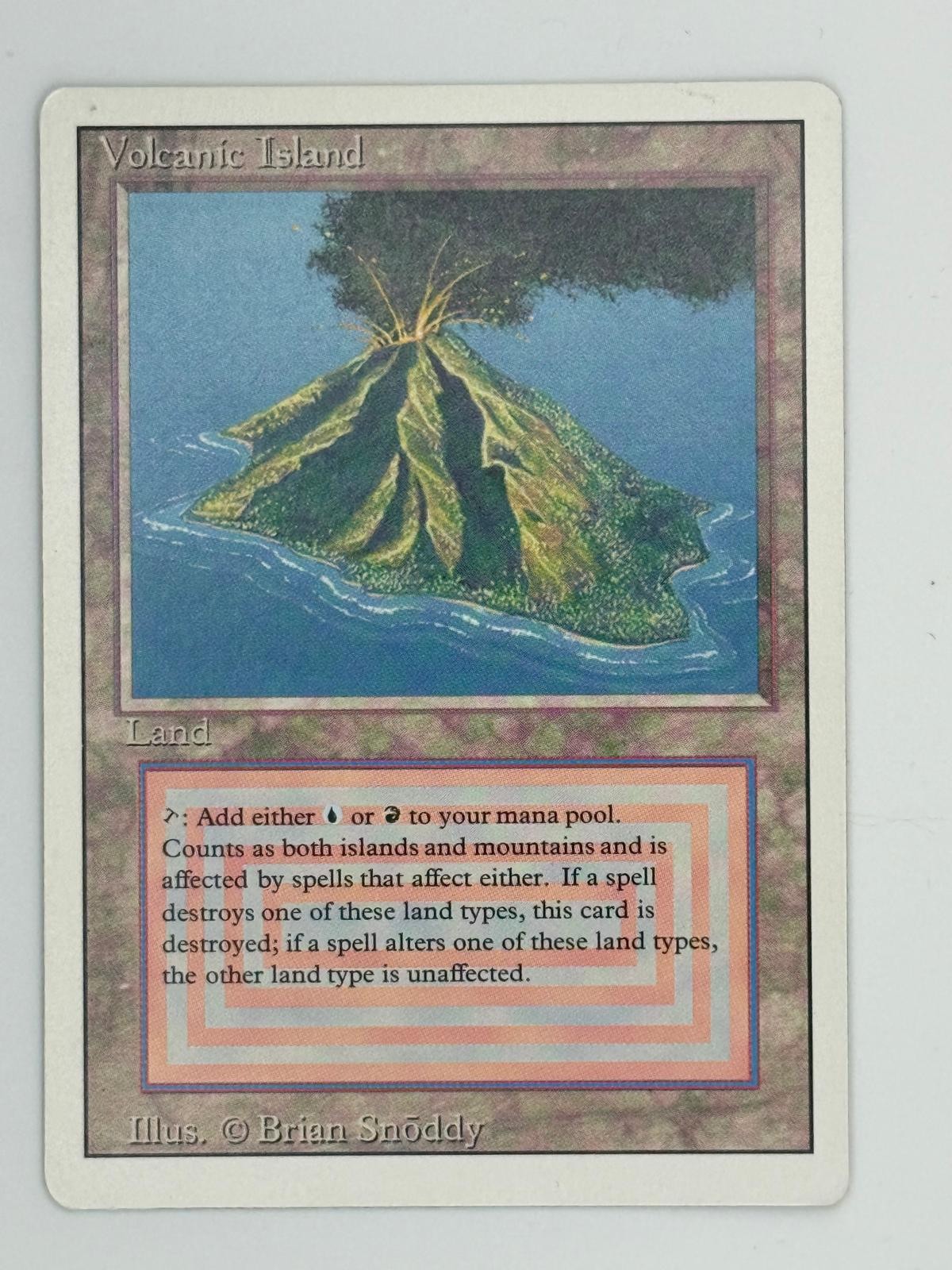 Volcanic Island - Revised Edition - Magic The Gathering - MTG - NM Condition