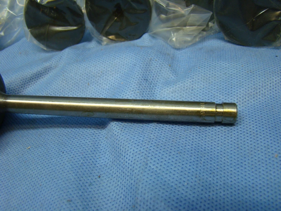 Juego de válvulas de escape Oldsmobile 350 R F85 Cutlass Delta 88 98 350R EE. UU. 1972 72 Foto 4 de 4