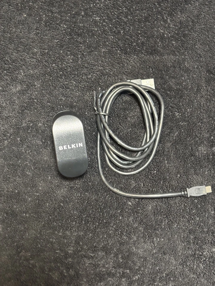 Belkin Swivel Wall Charger For All Kindle Devices - Image 3 of 4