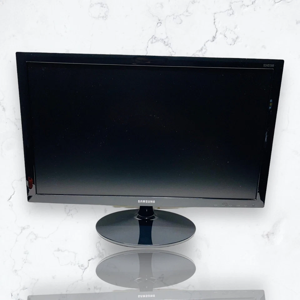 Samsung S24D300 24" LED Full HD Monitor Black - W/Power Adapter&VGA Cable - Image 4 of 4