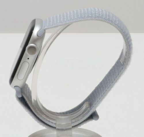 Apple Watch Series 10 Aluminum 42mm (GPS) Silver w/ Light Blue Band - Afbeelding 15 van 15